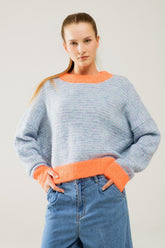 Q2 Maglione oversize in maglia blu chiaro/arancione