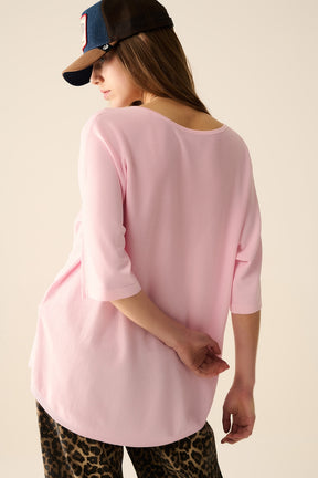 maglione oversize in rosa con maniche al gomito