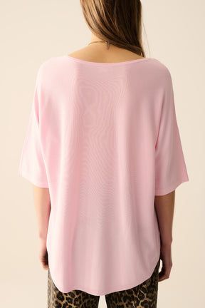 maglione oversize in rosa con maniche al gomito