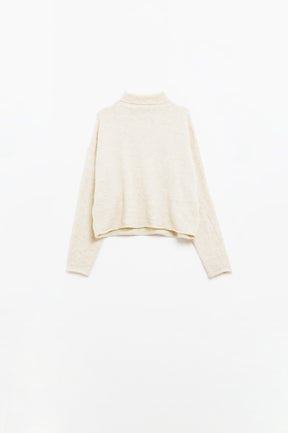 maglione panna a collo alto e soffice dal taglio rilassato