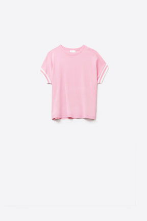 Q2 Maglione Relafed Fit rosa con dettagli a contrasto bianco