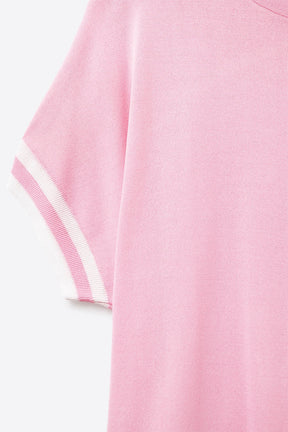 Maglione Relafed Fit rosa con dettagli a contrasto bianco