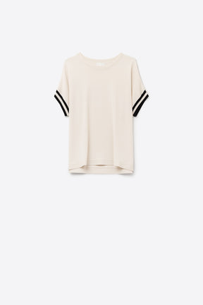 Q2 Maglione rilassato in beige con dettagli a contrasto nero