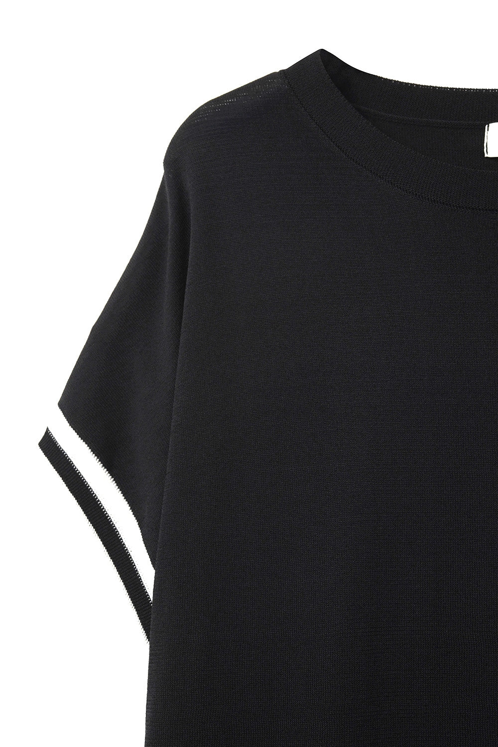 Maglione rilassato nero con dettagli a contrasto bianco