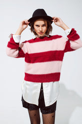 Q2 Maglione rosa a righe e girocollo