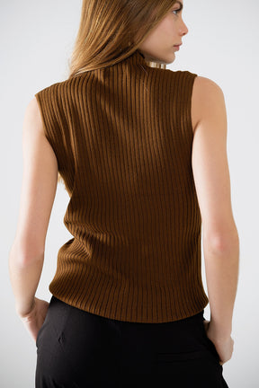 Maglione senza maniche a maglia fine in lana marrone