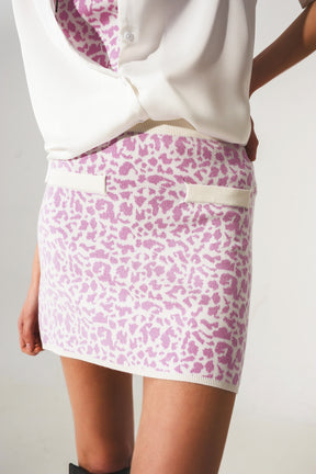 Minigonna in maglia leggera con stampa animalier lilla