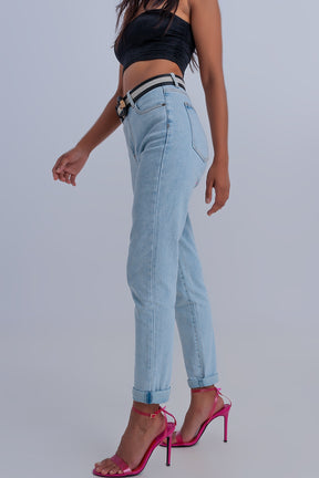 Mom jeans basic a lavaggio chiaro