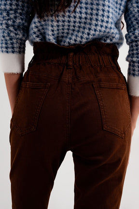 Mom jeans con cintura elasticizzata paperbag marrone