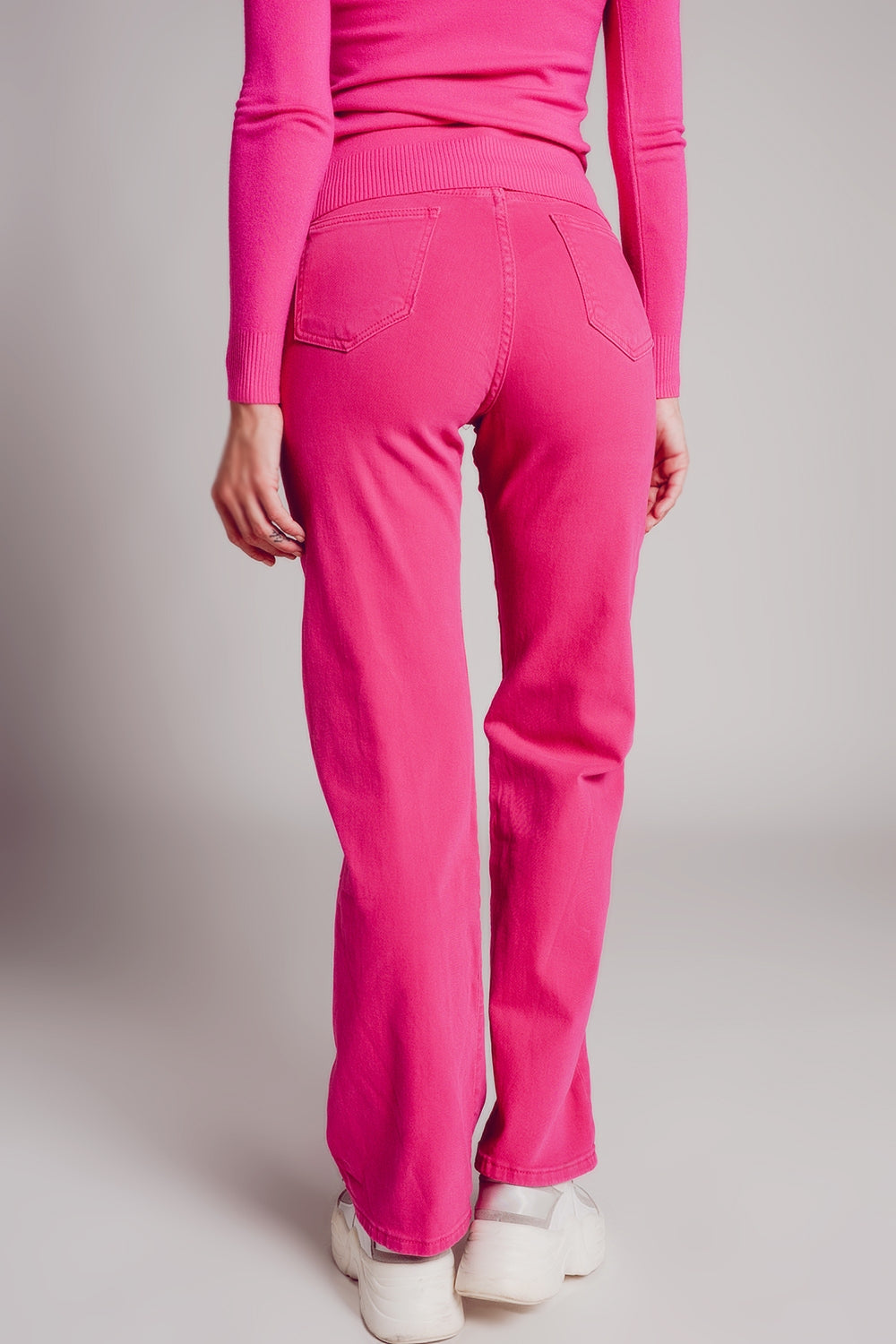 Mom jeans extra larghi a vita alta color fucsia