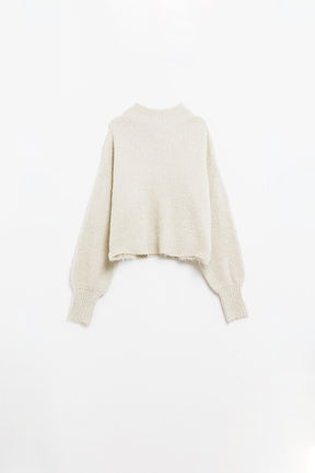 Q2 Morbido maglione beige con collo alto e maniche a palloncino
