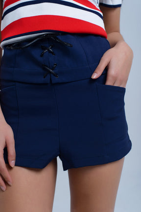 Navy corto con dettaglio cravatta