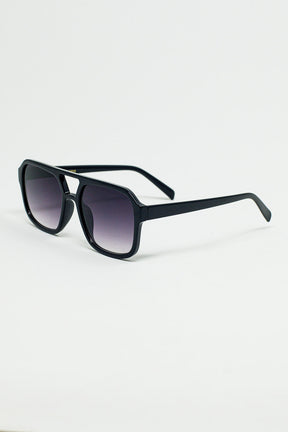 Occhiali da sole aviator degli anni '70 in nero
