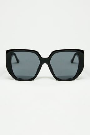 Q2 Occhiali da sole neri in stile pin-up con design geometrico e occhi da gatto
