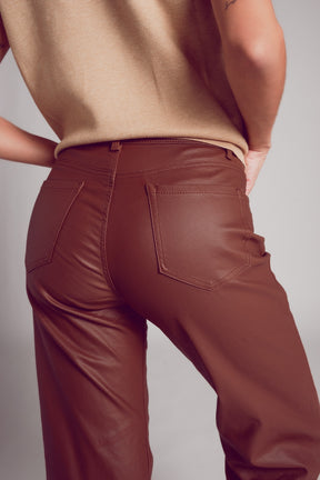 Pantaloni a fondo ampio in pelle sintetica marrone