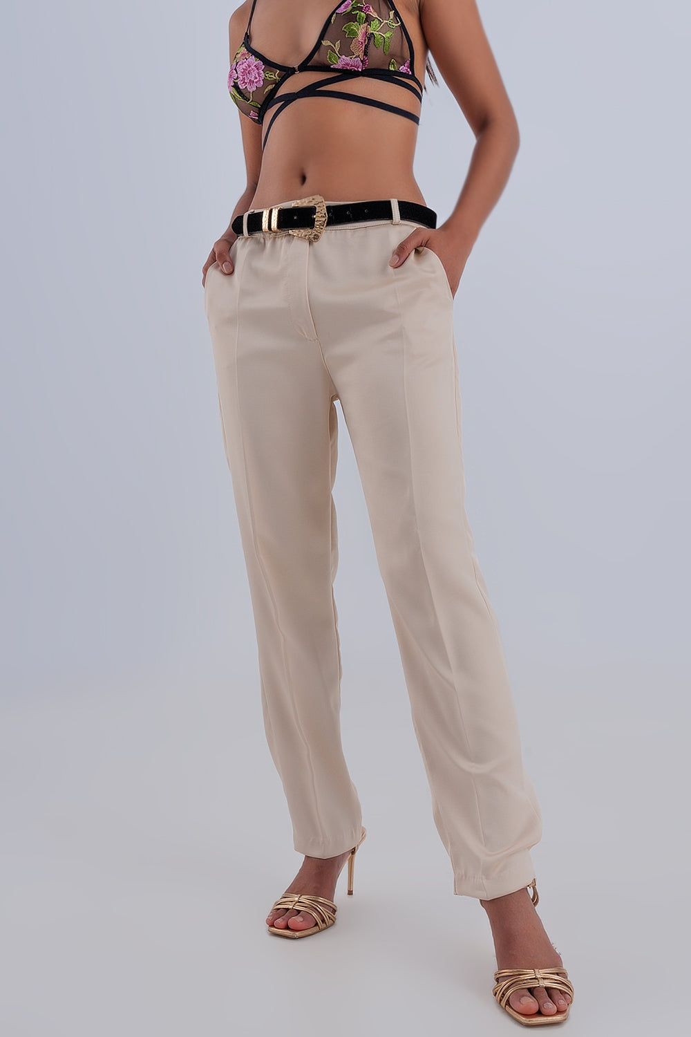 Q2 Pantaloni a fondo ampio in raso color beige