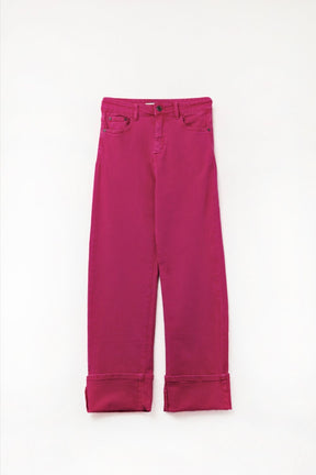 Pantaloni a gamba dritta con orlo ritagliato in magenta