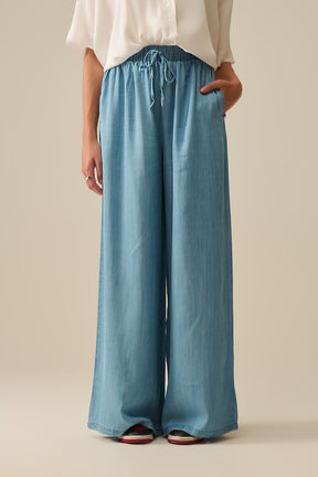 Q2 Pantaloni a gamba larga in Tencel blu