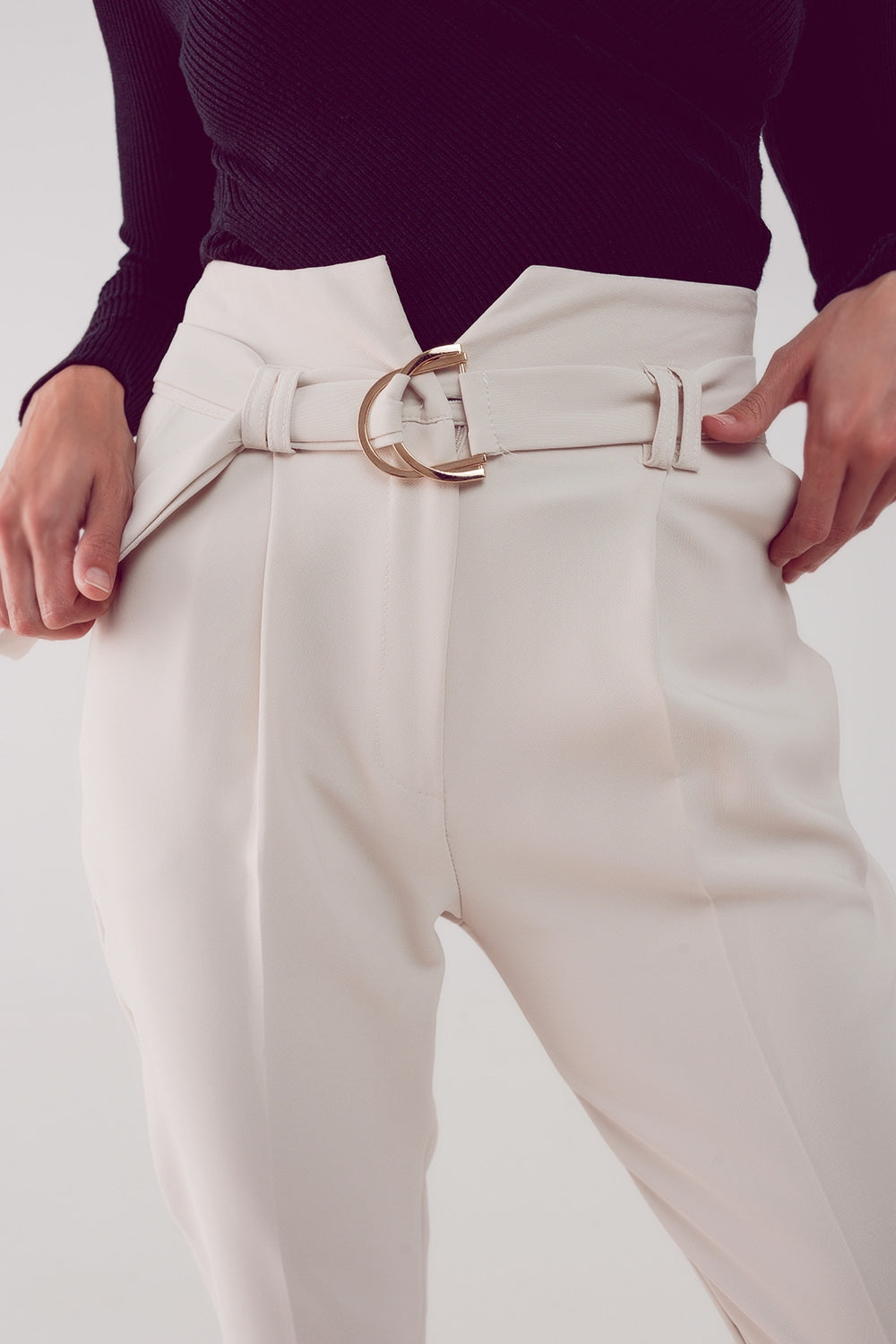 Pantaloni a sigaretta a vita alta con cintura bianco