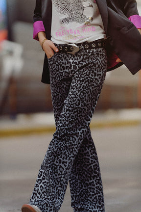 Q2 Pantaloni con stampa leopardata grigia