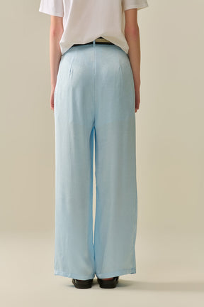 Pantaloni sartoriali in raso con gamba ampia in azzurro cielo