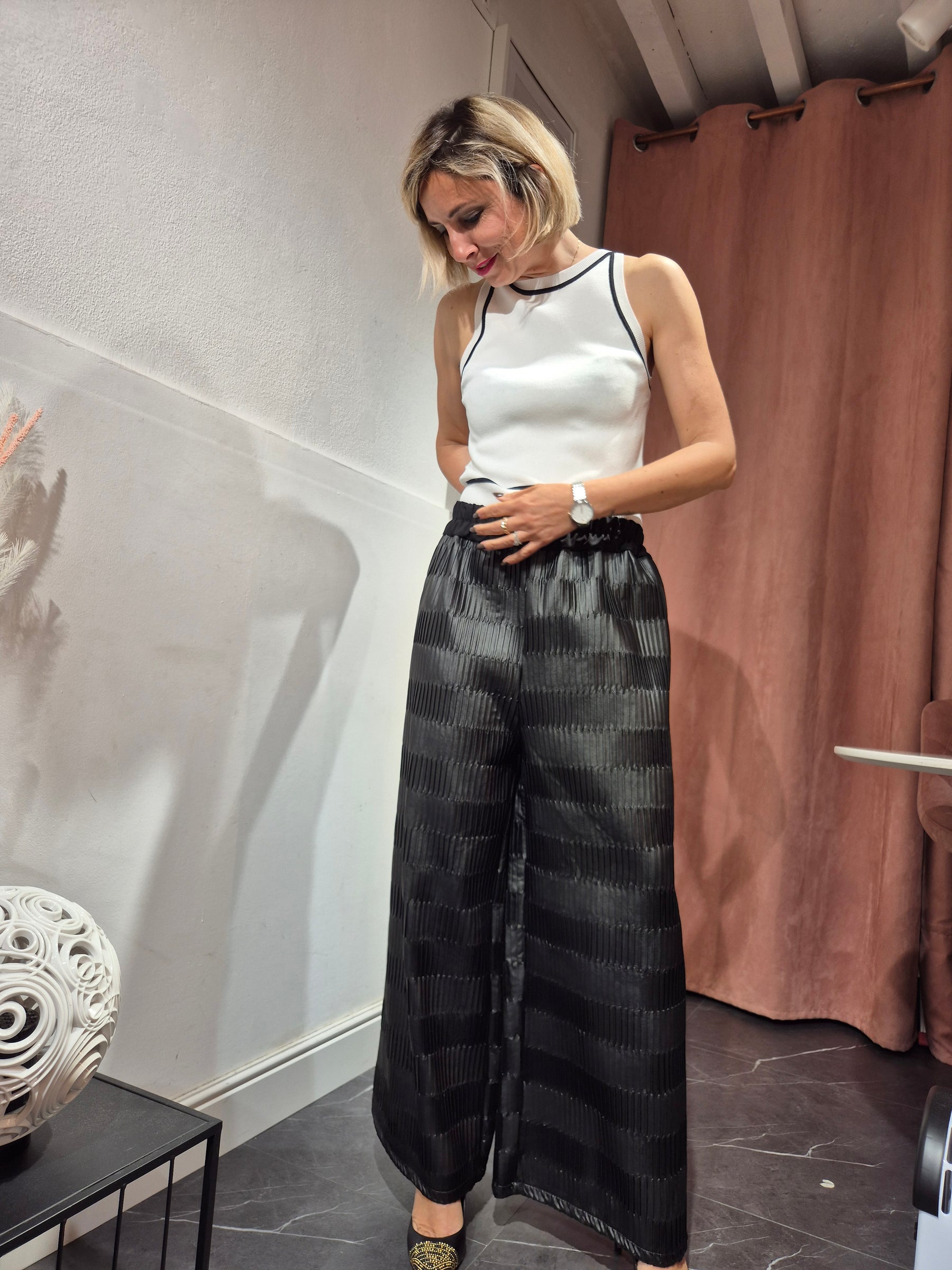 Pantaloni goffrati ecopelle