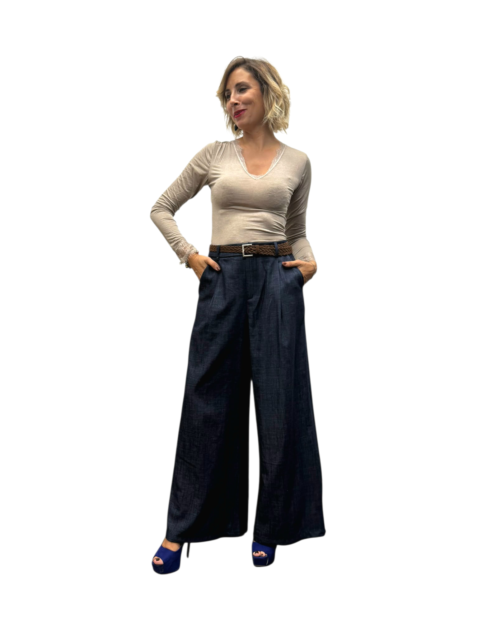 Jeans palazzo con cintura scamosciata