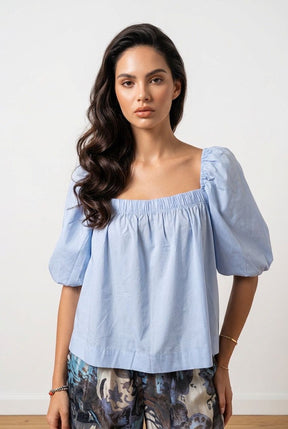 Maglia Romantic celeste manica sbuffo