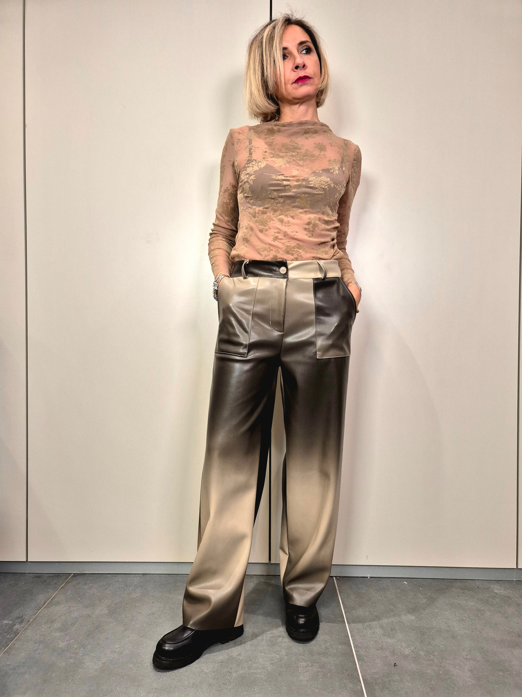 Pantaloni ecopelle degradé