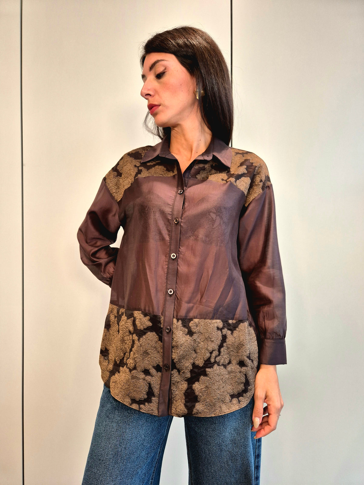 Camicia sofisticata ricami