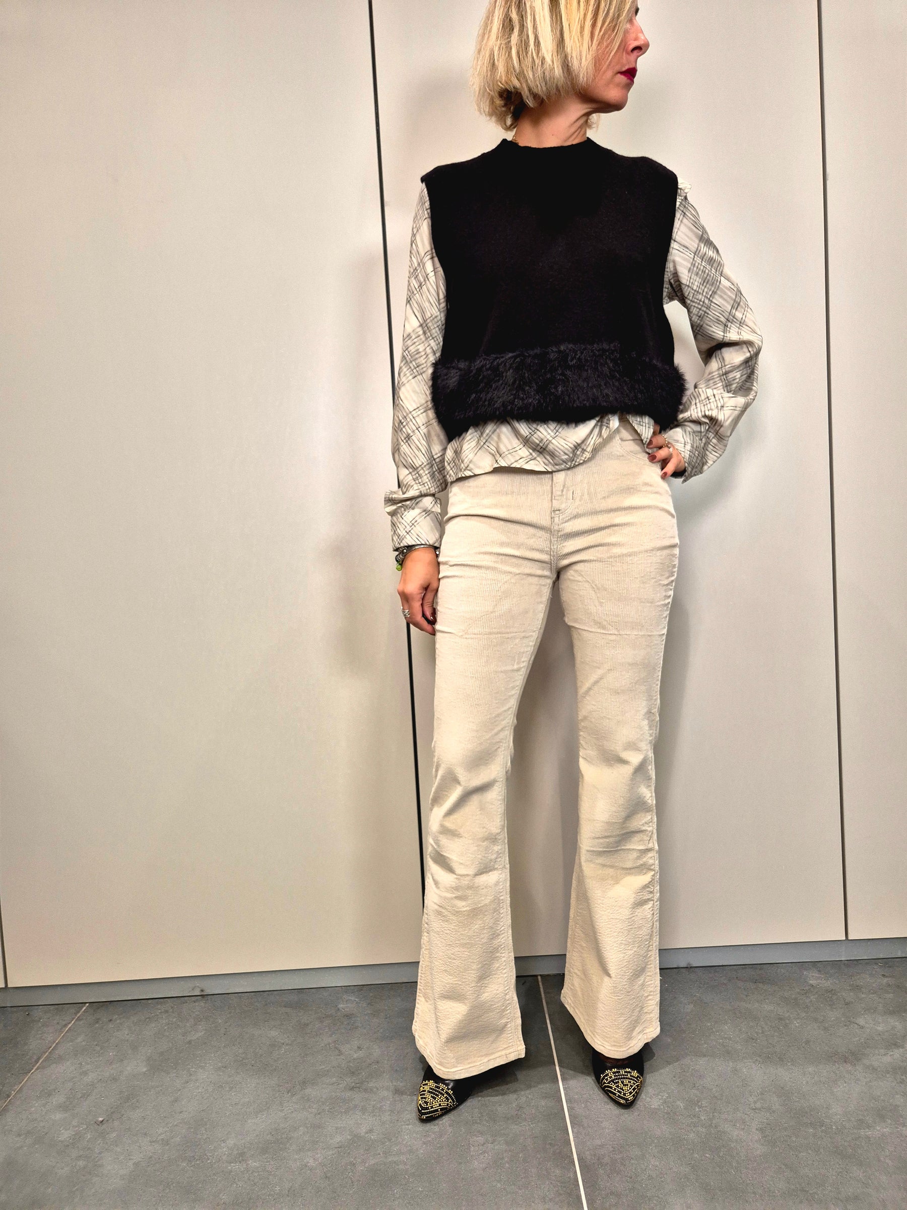 Pantaloni velluto zampa