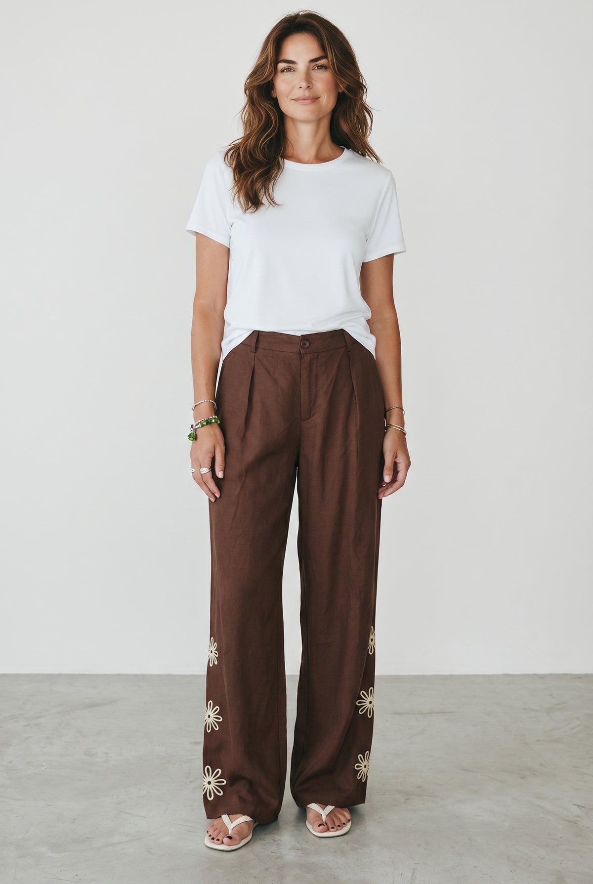 Pantaloni misto lino ricami fiori