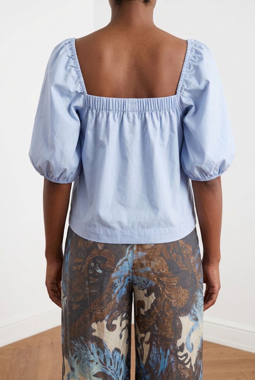 Maglia Romantic celeste manica sbuffo
