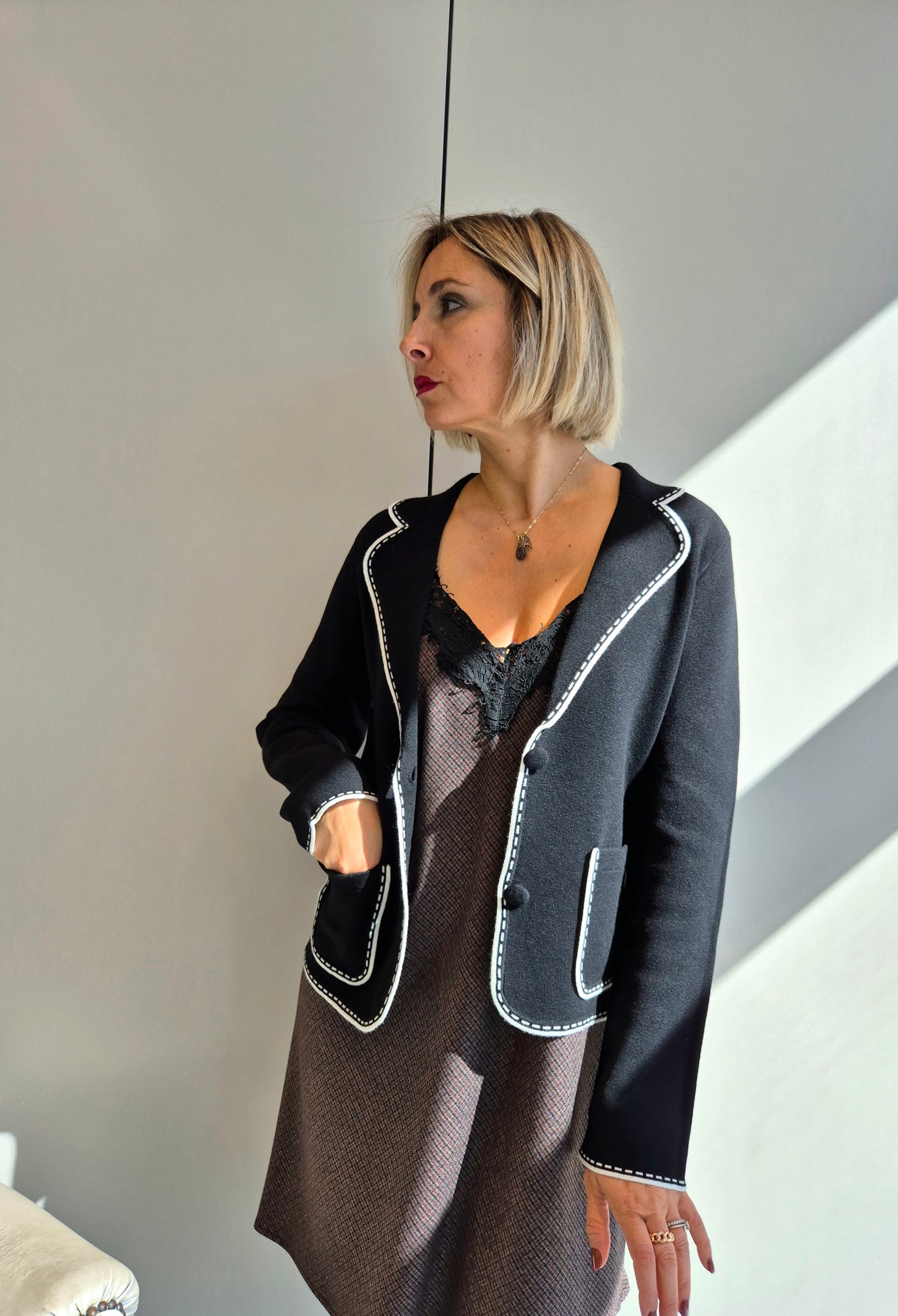 Giacca maglia bordo ricamato