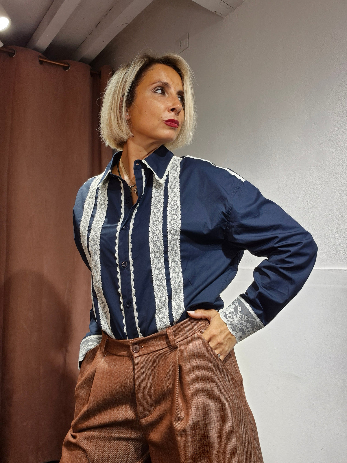 Camicia blu notte merletti panna