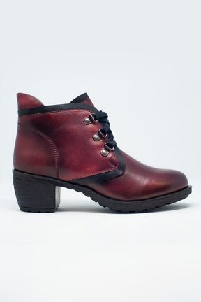 Q2 Stivaletti stringati in pelle bordeaux