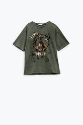 Q2 T-shirt a manica corta con grafica Peace Sign sul davanti color kaki
