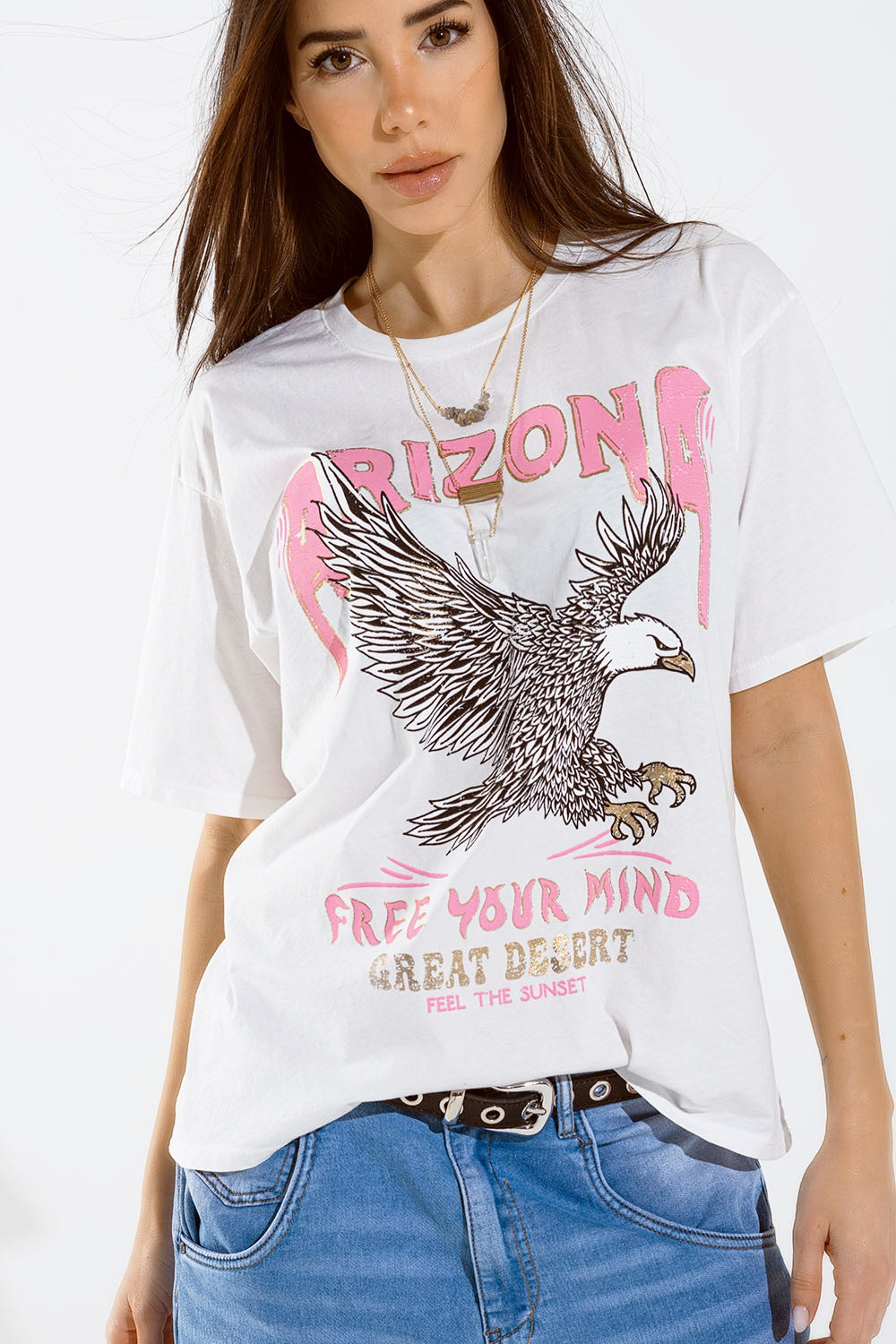 Q2 T-shirt Arizona con stampa digitale dell'aquila in bianco