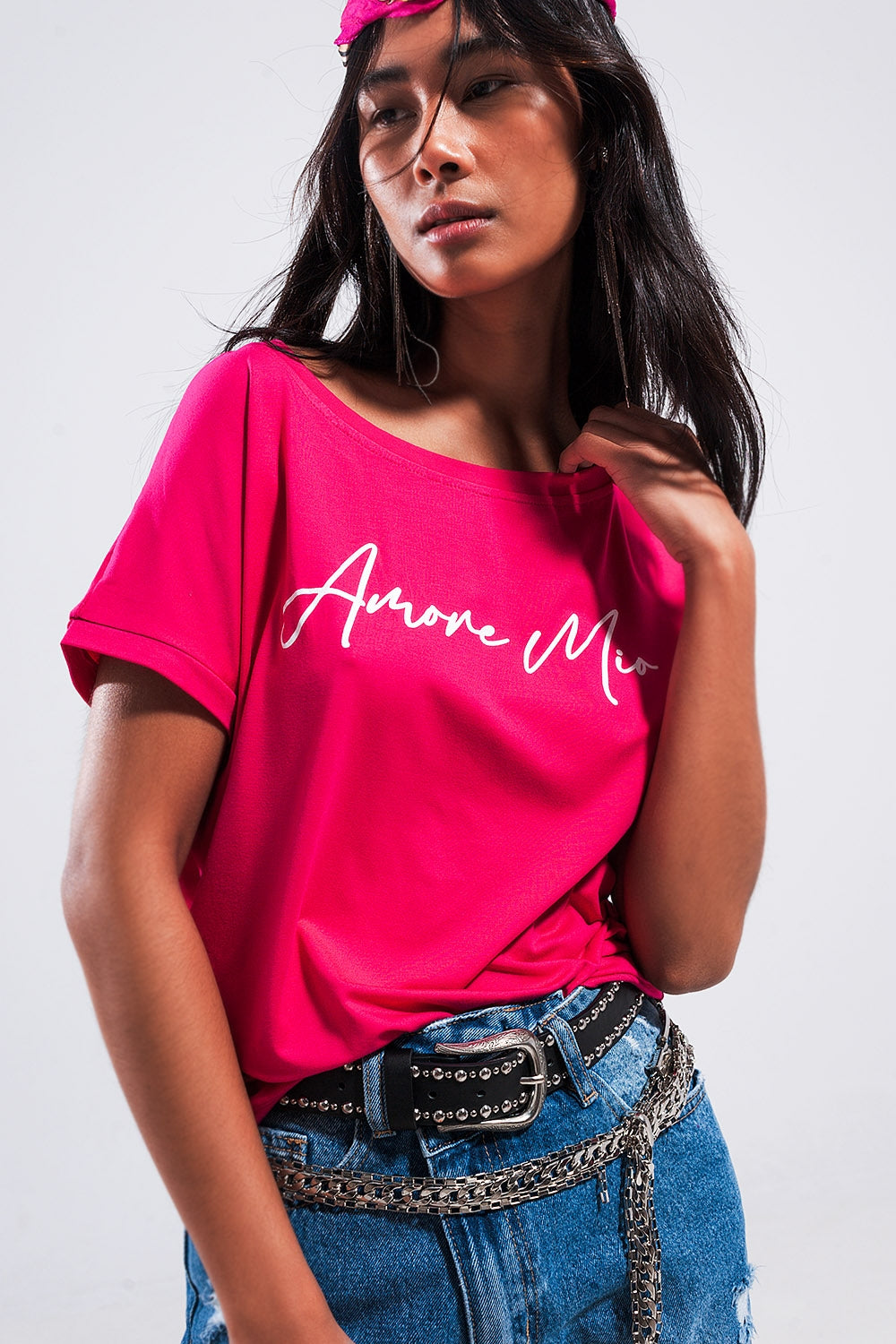 T shirt color fucsia con scritta Amore Mio