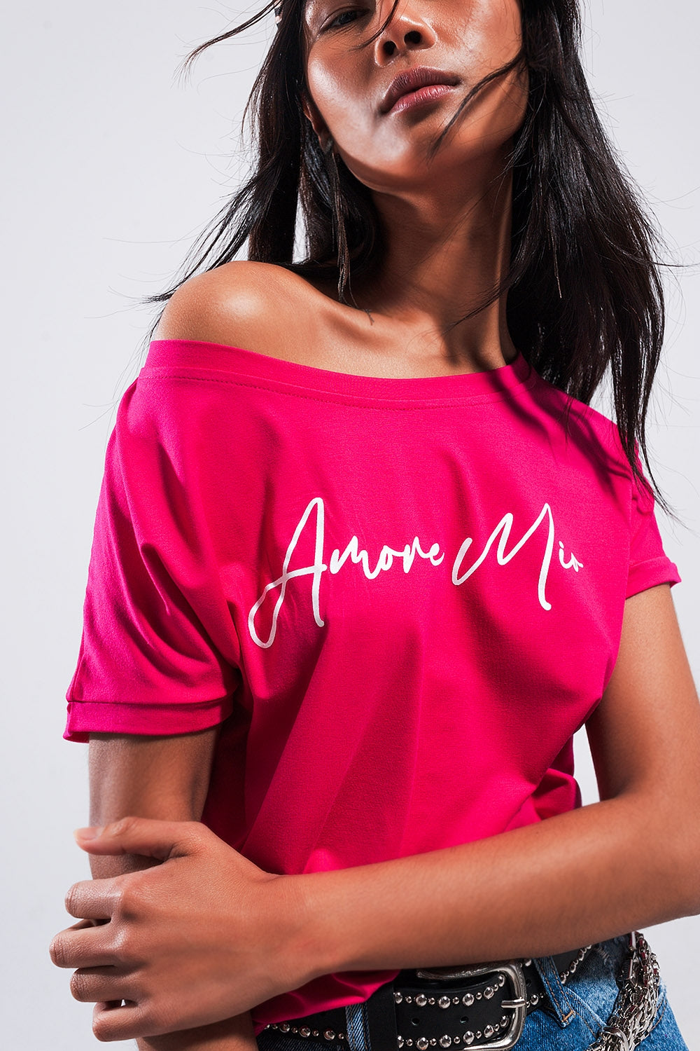 T shirt color fucsia con scritta Amore Mio