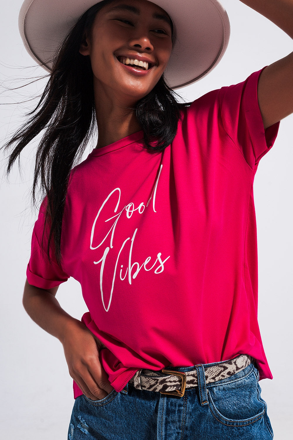 T shirt fucsia con scritta Good Vibes