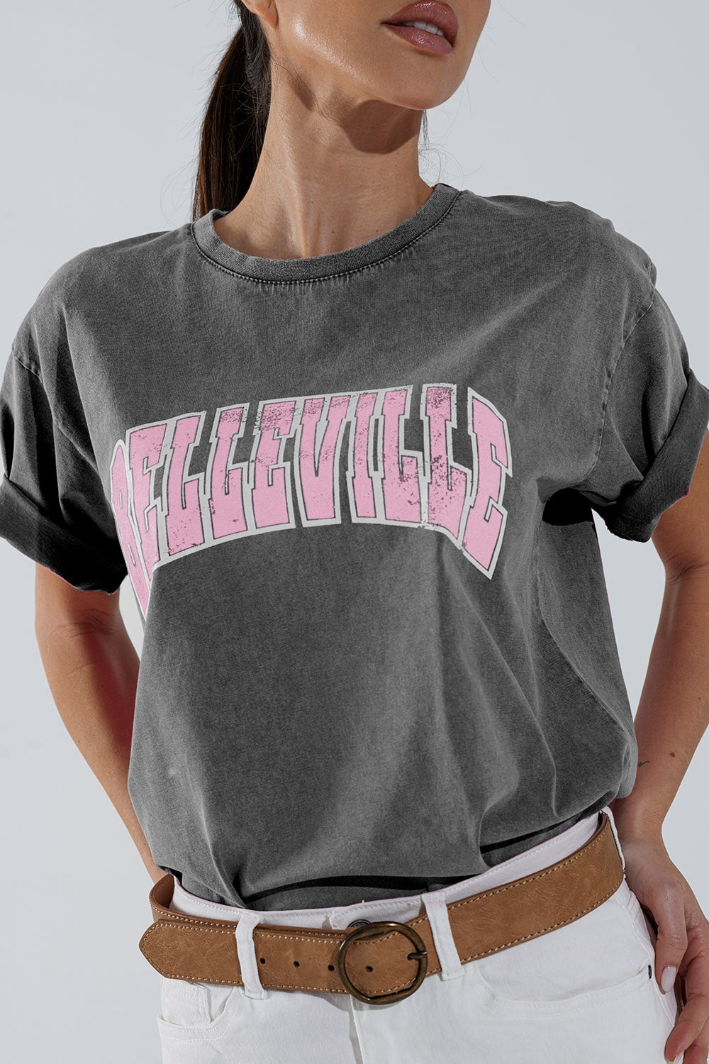 T-shirt girocollo grigia con testo Belleville