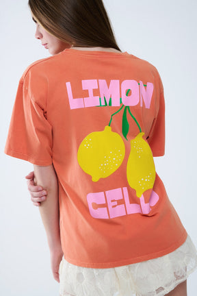 Q2 T-shirt rilassata arancione con stampa di limoni