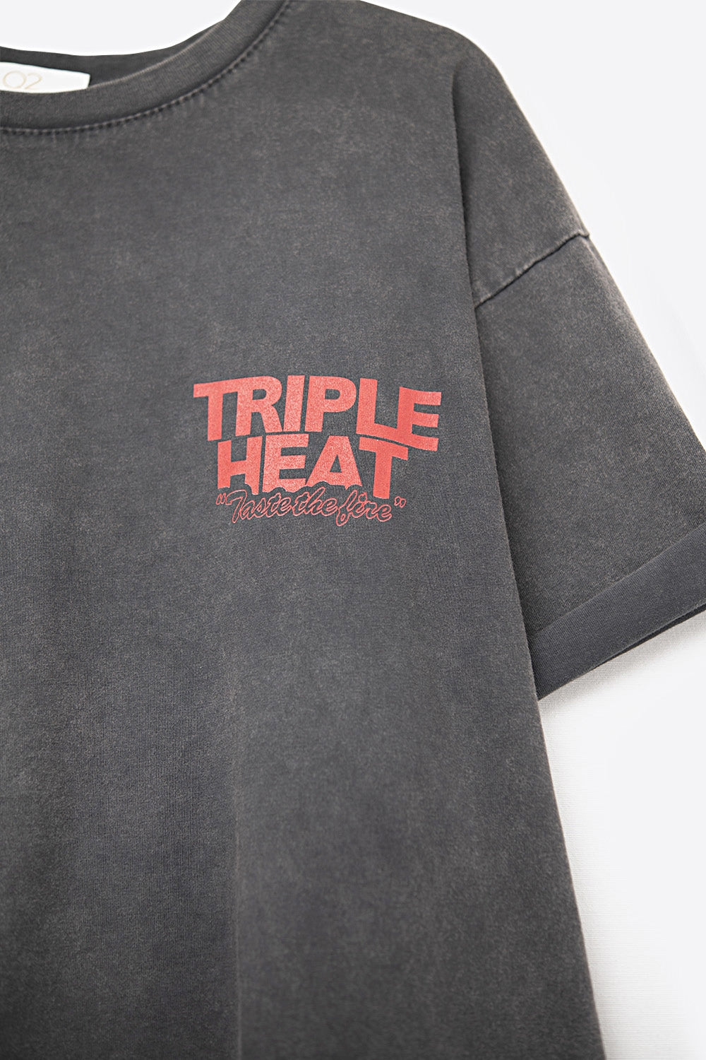 tessuto nero lavato T-shirt a manica corta TRIPLE HEAT LOGO