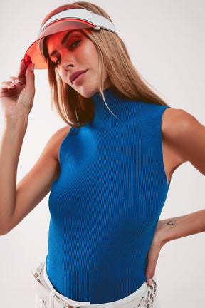 Top collo alto in maglia blu