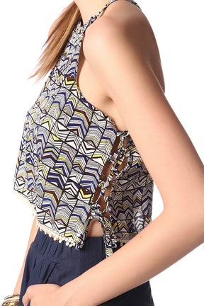 Top corto stampato blu con dettaglio stringato sul lato