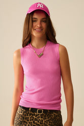 Q2 Top in maglia a costine senza maniche in fucsia