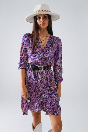 Vestito avvolgente viola con stampa animalier e gonna con volant