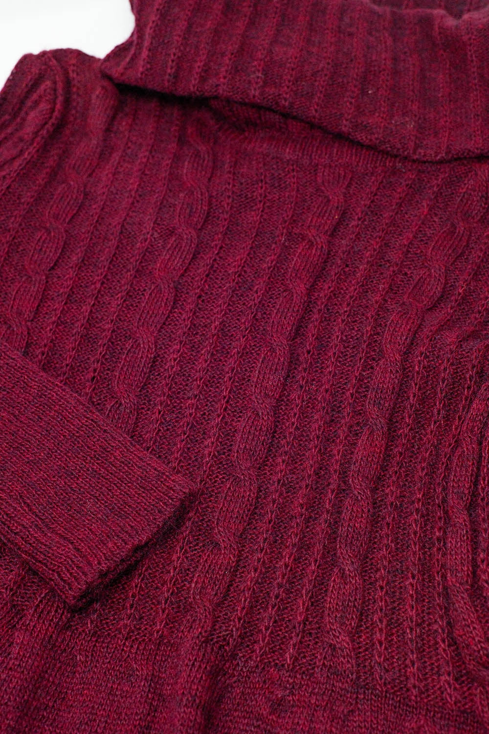 Vestito midi in maglia a cavi nel colore rosso
