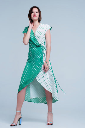 Vestito midi Verde a portafoglio con motivo a pois misti e taglio asimmetrico